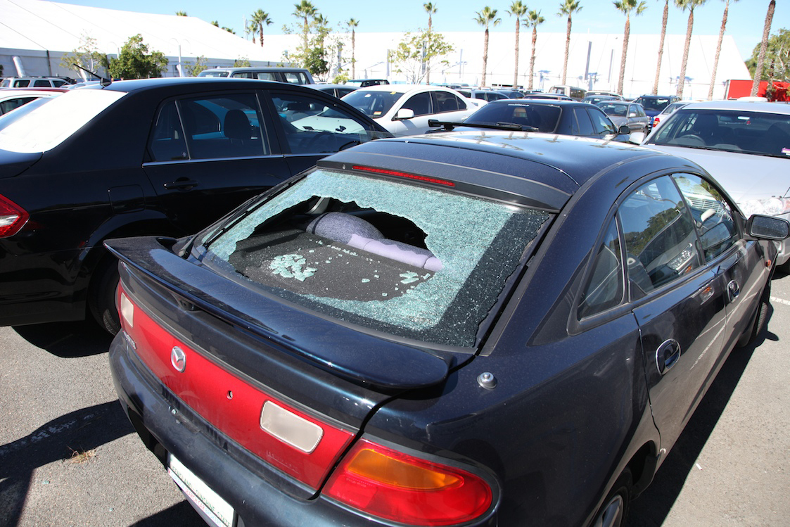 Where to find the best prices on windshields and autoglass shops that accept auto insurence coverage?